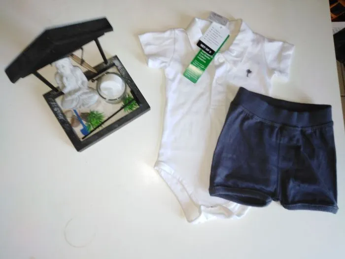 Ensemble 2 pièces garçon 2,4 mois neuf étiquette, mi saison, été, short marine, body style polo  blanc col, logo, - Zeeman - 3 m